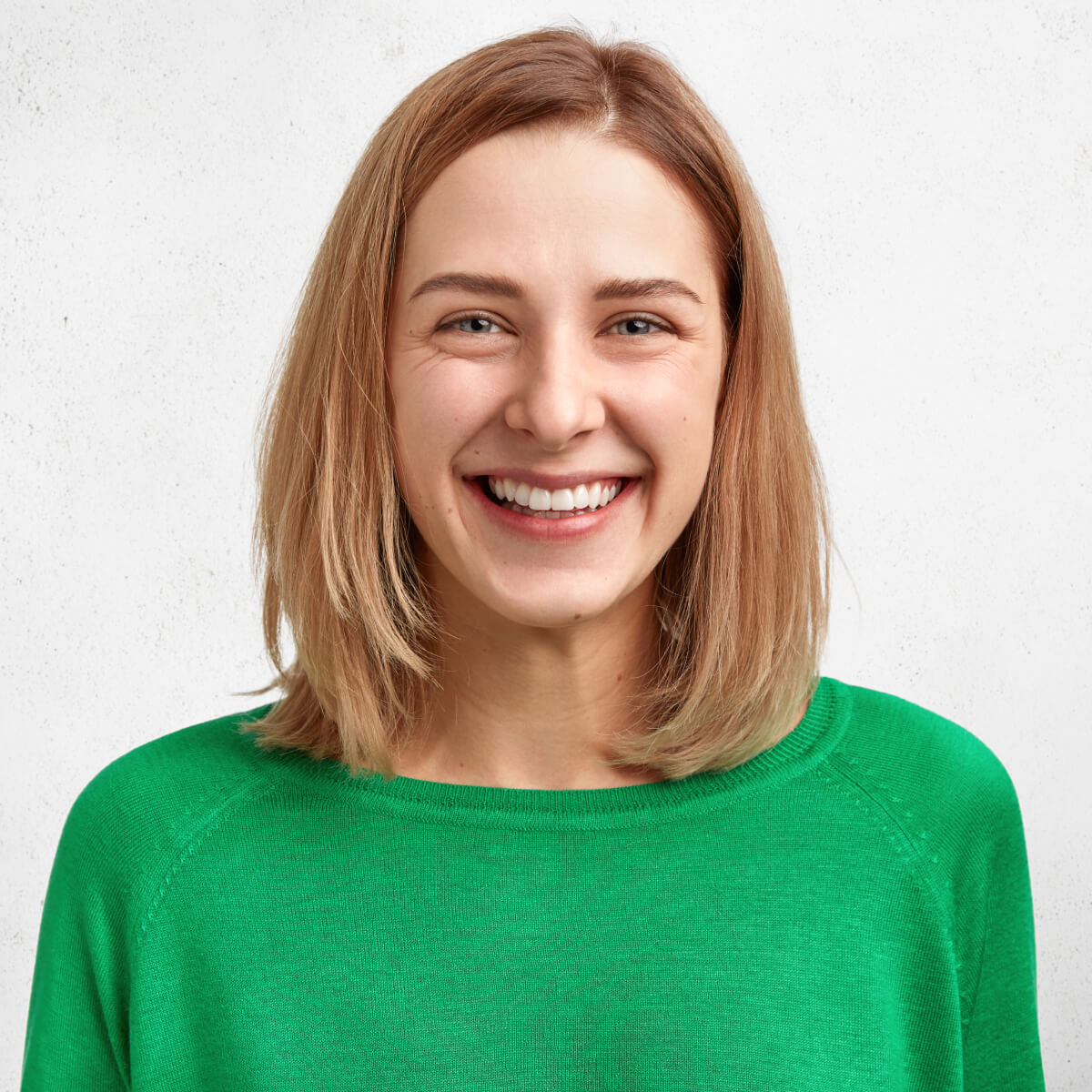 Home horizontal portrait of beautiful cheerful young fe dg8nq8h.jpg
